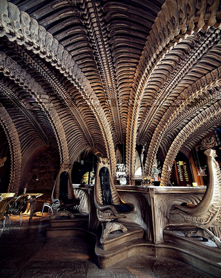 Illustration for article titled The Giger Bar, where you can sip a beer in the queen alien's womb